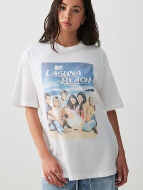 MTV Laguna Beach Photo Graphic Tee in White and Blue